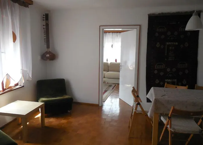 Cafe Vielharmonie Apart-Pension