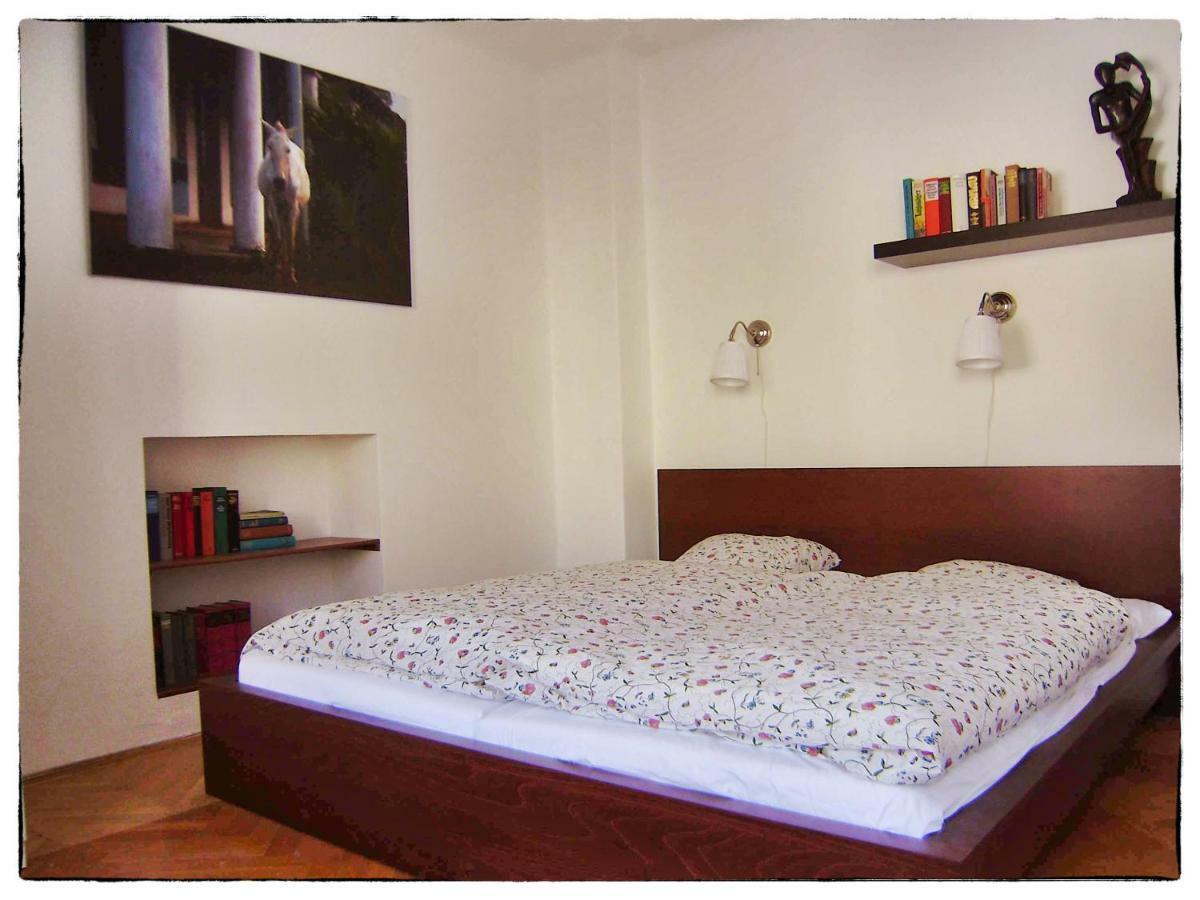 Cafe Vielharmonie Apart-pension *