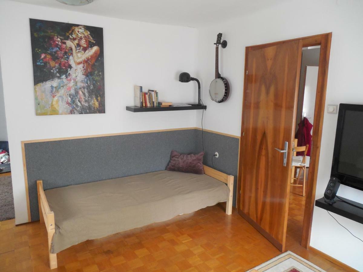 Cafe Vielharmonie Apart-pension Apartment *